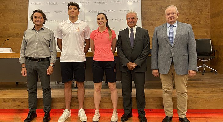 Andbank et le COA présentent la délégation andorrane qui participera aux Jeux méditerranéens d’Oran 2022 et la tenue des athlètes