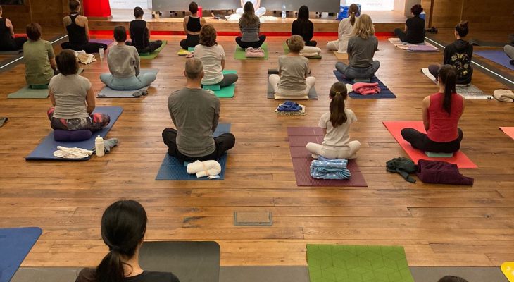 Andbank Assegurances ofrece una masterclass de  Kundalini yoga
